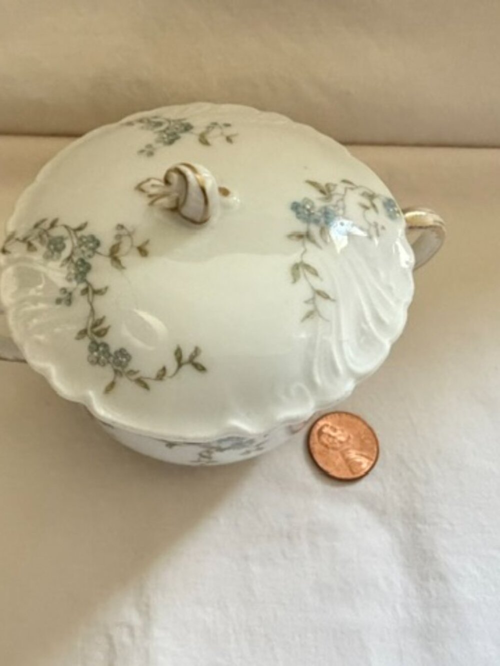 Vintage Limoges Porcelain Lidded Sugar Bowl - Picture 12 of 12